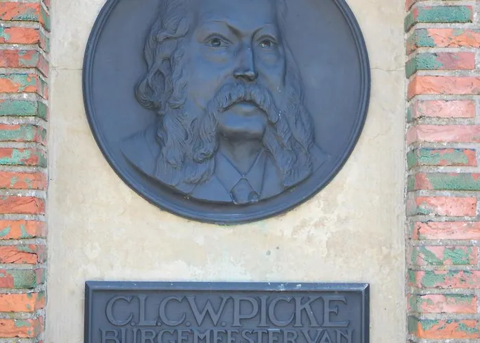 Bed And No Breakfast Joy